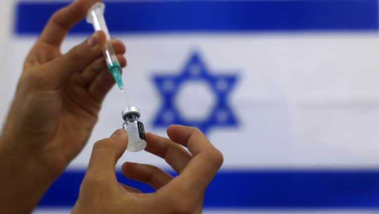 israel-vaccine-ap.jpg