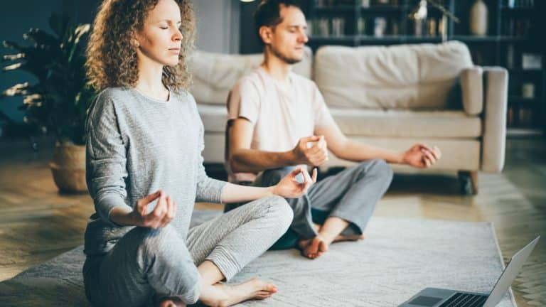 shutterstock_yoga_dialogismos_meditation_.jpg