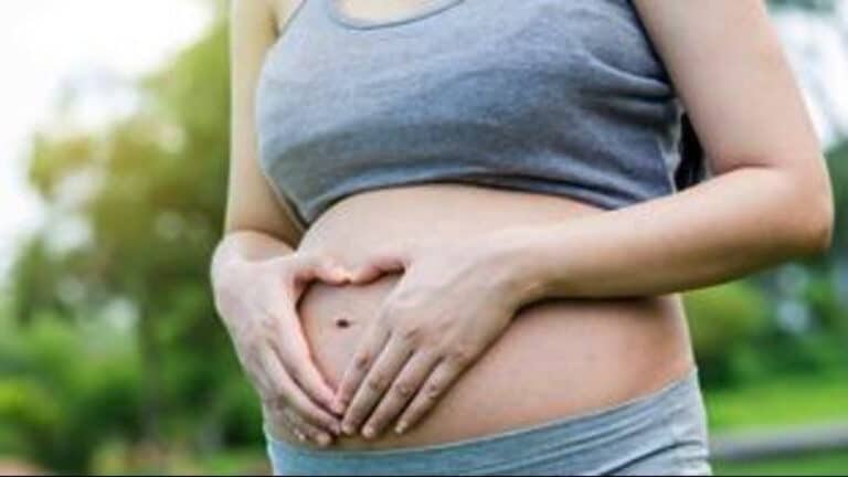 pregnancy-egkymosyni-ape.jpg