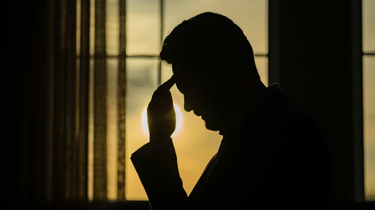 headache_havana_syndrome_shutterstock_2309571773.jpg